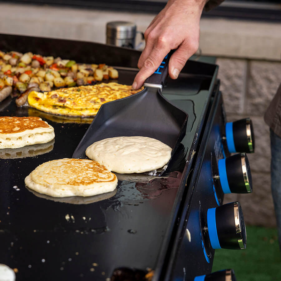 pit-boss-ultimate-griddle-grub-shovel-esp-tula-grande-de-nylon-para-plancha-con- image 5