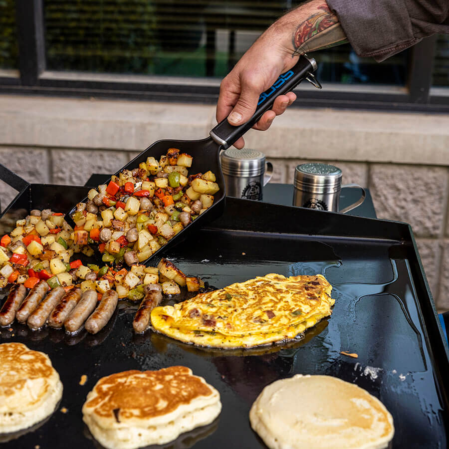 pit-boss-ultimate-griddle-grub-shovel-esp-tula-grande-de-nylon-para-plancha-con- image 4