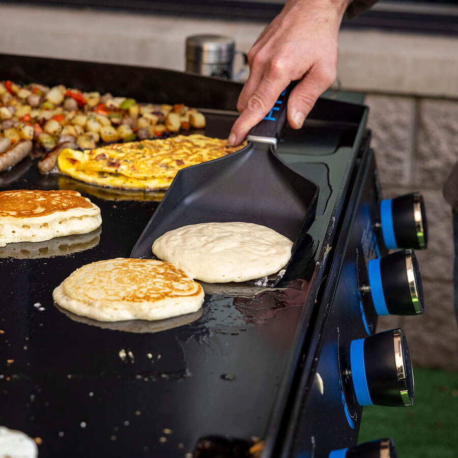 pit-boss-ultimate-griddle-breakfast-kit-kit-de-desayuno-para-plancha-con-dispens image 6